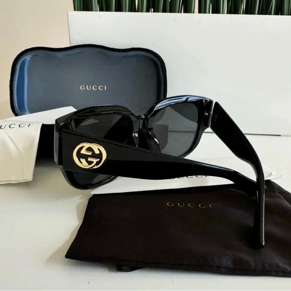 Authentic GUCCI sunglasses brand new 😎 - Picture 7 of 10